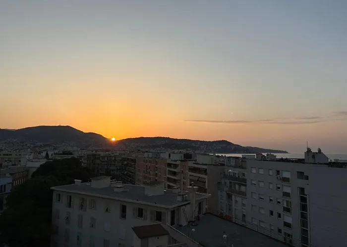 à 5 Minutes Et Vue Splendide Nice