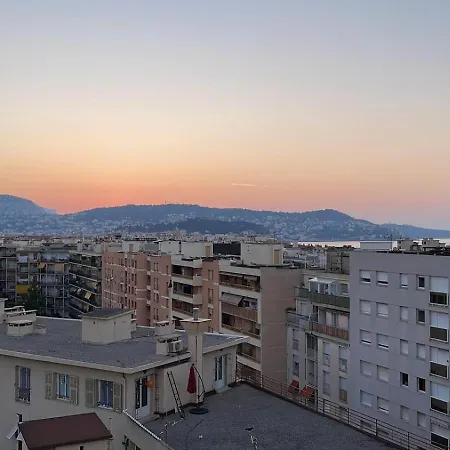 A 5 Minutes Et Vue Splendide! Apartment